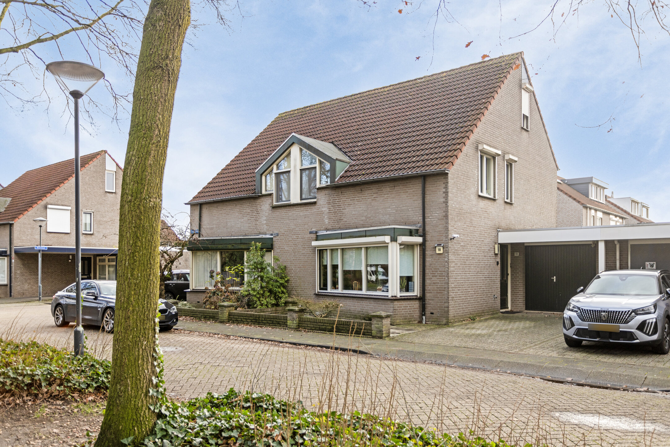 SOLD | Nierslaan 18 Helmond
